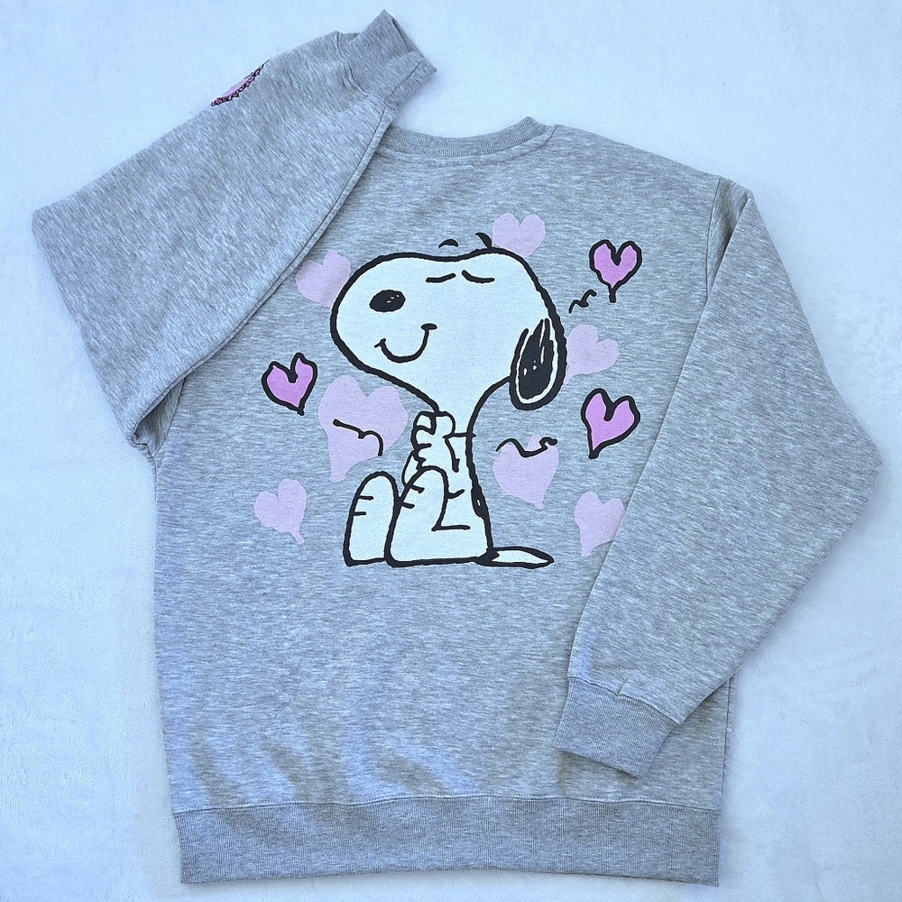 Peanuts🥜 Snoopy "Dreaming About You"😴 Sweatshirt - NWOT - Picture 11 of 15